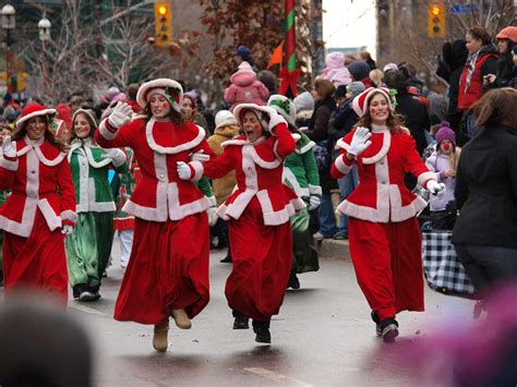 11 Tips For Visiting The Santa Claus Parade In Toronto