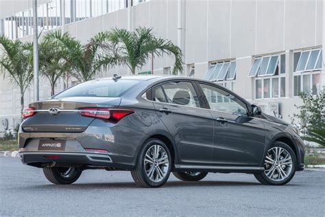 Em 2007 foi inaugurada a primeira fábrica da hyundai no brasil: Caoa Chery Arrizo 6 chega ao Brasil - preço R$ 98.400 ...