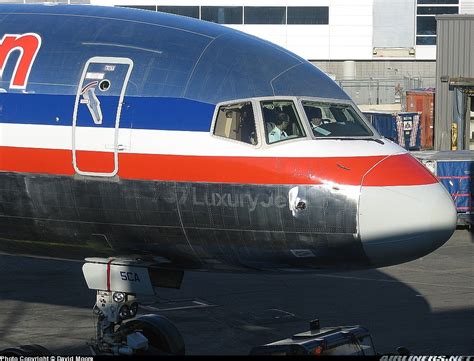 Boeing 757 223 American Airlines Aviation Photo 0849704