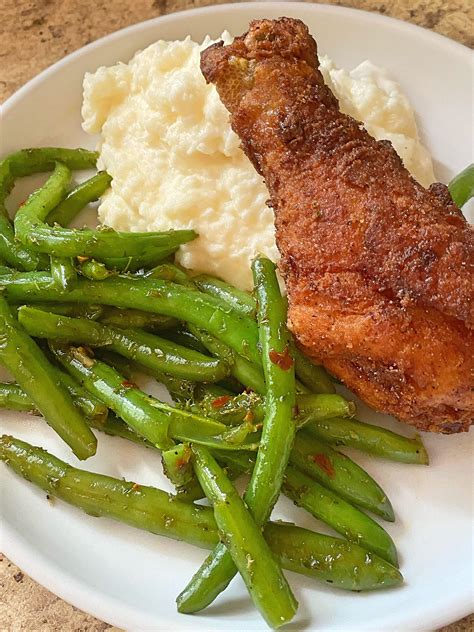 Homemade Southern Fried Chicken With Mashed Potatoes And Fresh Seasoned Green Beans R Foodporn