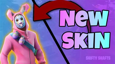 Checking Out The New Rabbit Raider Costume Fortnite Battle Royale