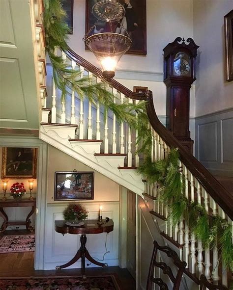 Yule Style Noel Christmas Classic Staircase With Simple Green