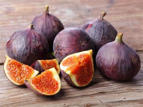 Fig is the common name given to any vine, shrub, or tree in the genus ficus of the mulberry family, moraceae. Figs Nutrition Facts - Eat This Much