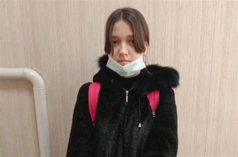 Омичи нашли пропавшую 14 летнюю школьницу в подъезде ОБЩЕСТВО АиФ Омск