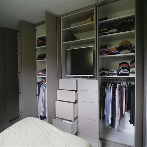 Maybe you would like to learn more about one of these? Chambre Dressing Ouvert Dressing Avec Tele Dressing Avec ...