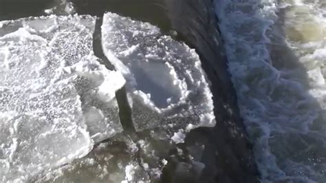 Kankakee River Ice At The Wilmington Dam Slow Motion Youtube