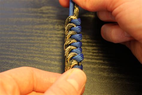 We did not find results for: How to: Make a Snake Knot Lanyard for Your Knife - The Knife Blog