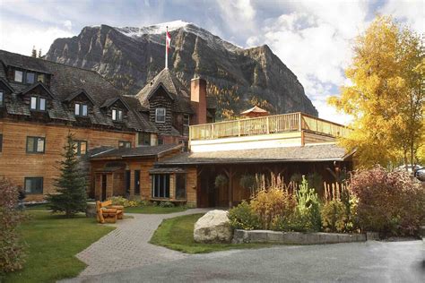 Deer Lodge Lake Louise Ab Unique Hotels Cheap Hotels Banff National