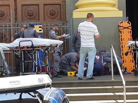 Homem invade missa mata quatro e comete suicídio na Catedral de Campinas Correio de Carajás
