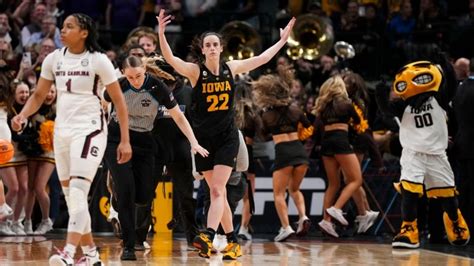 Caitlin Clark Scores 41 Points As Iowa Ends South Carolina S Perfect