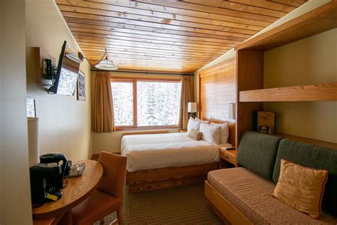 Tour Sunshine Mountain Lodge Banffs Only Ski Inski Out Hotel