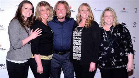 ‘sister Wives Star Kody Brown Says His Four Wives Passed Him Around