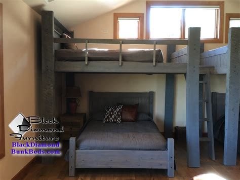 2 is a front elevation view thereof; Colorado River Custom Quad Bunk Bed
