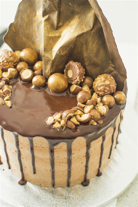 Un number cake 3 chocolats ! Gold Hazelnut Praline Ganache Cake - chocolate + connie