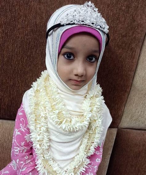 معصوم بچی عائرة بنت عمران اسرمتا نے تین ماہ کی کم مدت میں قرآن مجید ناظرہ ختم کیا Fikrokhabar