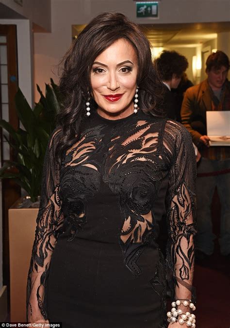 Nancy Dellolio Dons Sheer Gown At London Gala Daily Mail Online