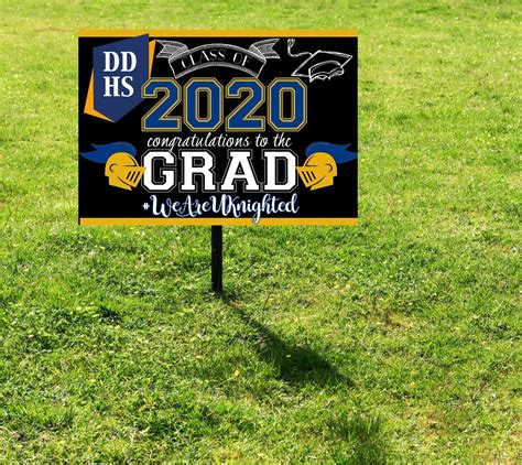 2021 Graduate Yard Sign Class Of 2021 Customizable T Grad Etsy