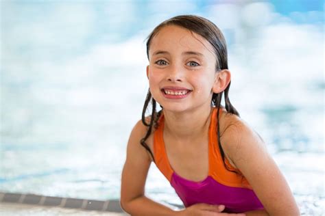 Ab Wann Können Kinder Schwimmen Lernen Rochenkinder