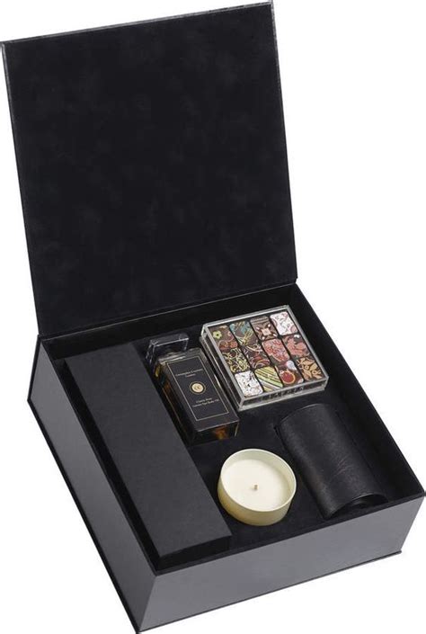 The best gifts i've been given. Custom Rigid Boxes | Gift boxes for women, Luxury boxes ...