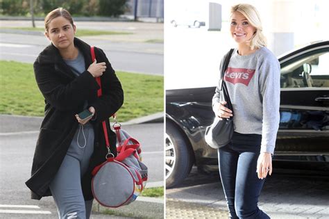 Holly Willoughby Shows Off Her Curves In Skinny Jeans As She Leads Celebs Arriving Hours Ahead