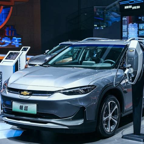 2023 New Listing Chevrolet Menlo Pure Electric Sedan Car China Car