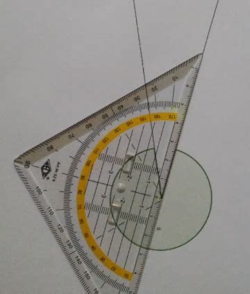 In diesem lernvideo erfährst du alles was du darüber wissen solltest! Winkel messen mit einem Geodreieck