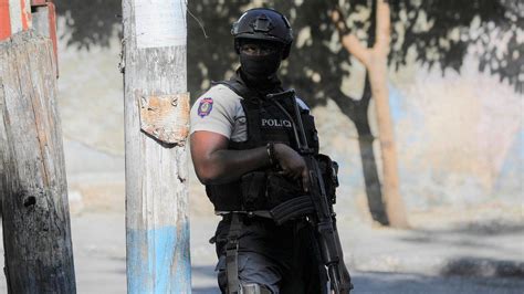 Haiti Crisis Mob Burns Suspected Gang Members To Death Bbc News