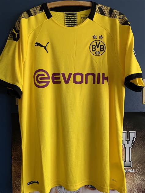 The latest dortmund kits shows how the city and fans react when the football club plays. Borussia Dortmund 2019-20 Puma Home Kit | 19/20 Kits ...
