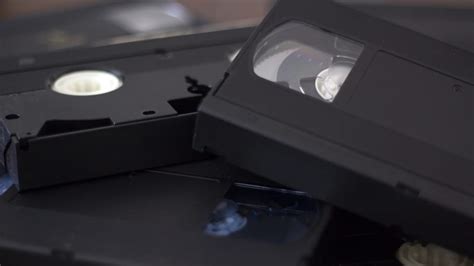 How To Watch VHS Tapes Reviewed