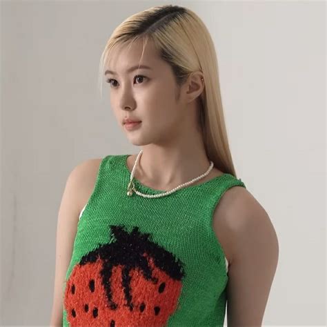 Kep1er Dayeon Lq Icon Girl Icons Girl Group Crochet Top Bias