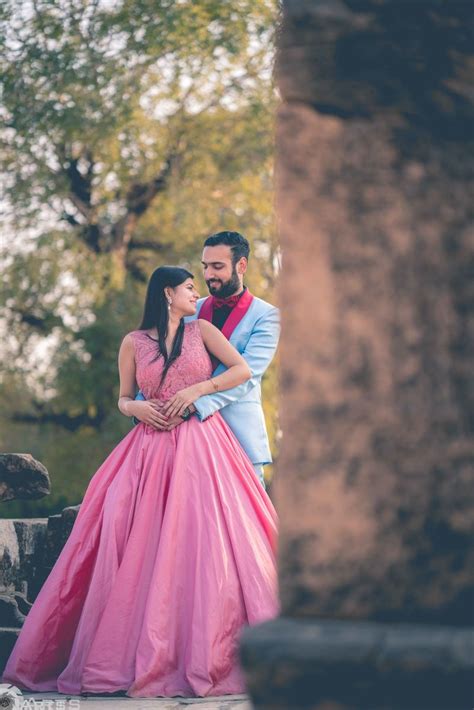 Indian Wedding Photography Couple Pre Wedding Shoot Ideas