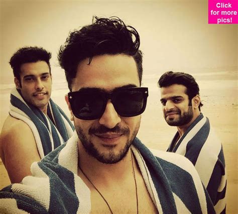 Check Out Yeh Hai Mohabbateins Karan Patel Aly Goni And Sangram Singhs Towel Wala Love