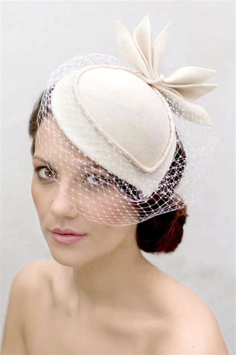 10 Bridal Fascinators And Hats Mywedding Wedding Hats Veiled Hats