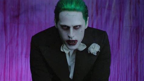 In the cut ist eine 2003 entstandene literaturverfilmung des gleichnamigen erotischen thrillers von susanna moore. Zack Snyder Teases First Look at Jared Leto's Joker in ...