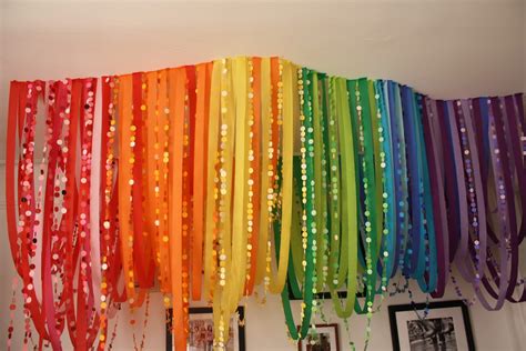 Be Differentact Normal Rainbow Streamers Party Decor