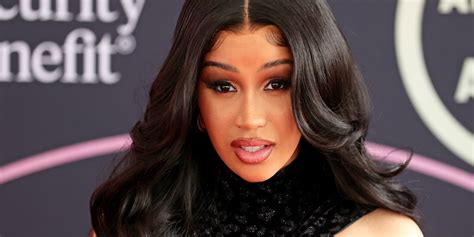 Cardi B Hits Back After Offset Gets Accused Of Cheating With Saweetie