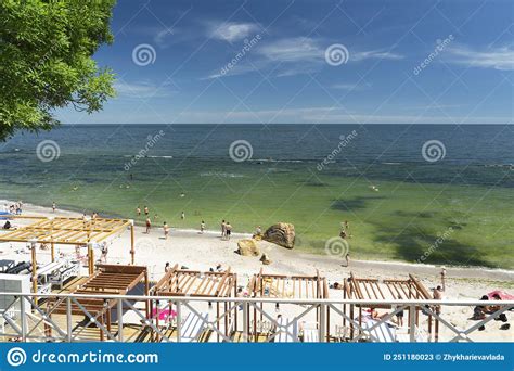 Odessa Ukraine Odessa Sea Beach Arkadia Foto De Archivo Editorial Imagen De Cielo Recurso