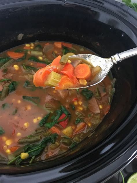 Slow cooker vegetable soup recipe