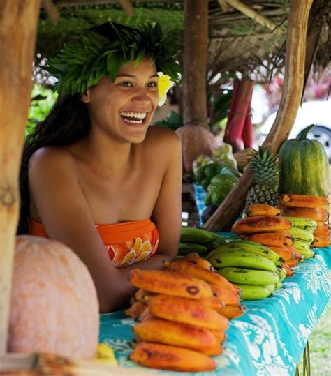 Pingl Sur Tahiti People Culture