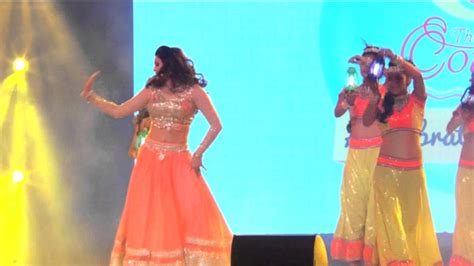 daisy shah perform for country club new year bash youtube