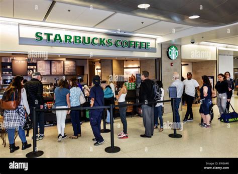 Starbucks coffee counter hi-res stock photography and images - Alamy