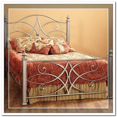 Amazing gallery of interior design and decorating ideas of wrought iron bed in bedrooms, decks/patios, pools, bathrooms, entrances/foyers by elite interior designers. Antique Iron Bed | Wrought iron beds, Wrought iron bed ...
