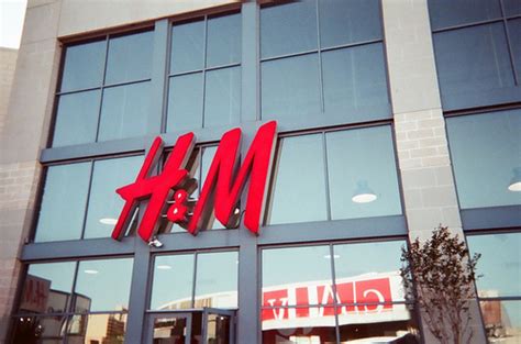 We will alert you when there is an awesome deal ! H&M to open in KL this year! | Malaysiasaya - Trendy & Today