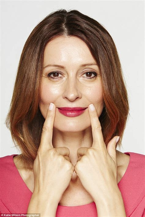 Get The Lips Of A Woman Half Your Age With These Simple Facial