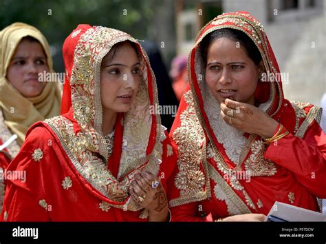 Kashmir India 15th July 2018 Kashmiri Muslim Brides Attend A Mass