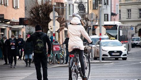 Sarah giuliani aus innsbruck (tirol). Vier Sterne für den Verkehr | Innsbruck Informiert