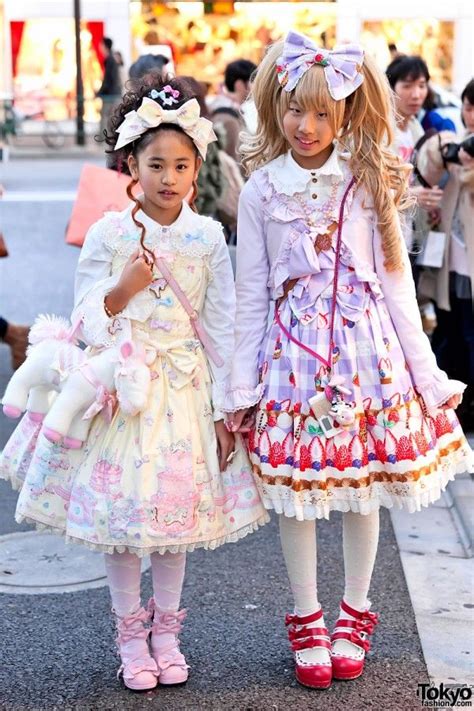 Harajuku Sweet Lolitas In Angelic Pretty Dresses And Hair Bowssooo