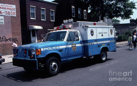 Nypd Ess Squad 8 In Brooklyn Ny Photograph By Steven Spak