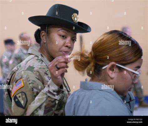 Sgt 1st Class Shereka Danzy Is The First Female New Jersey Army