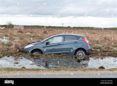 Ford Fiesta Crash Fotografías E Imágenes De Alta Resolución Alamy